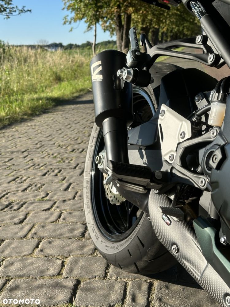 Kawasaki Z 900 - 8