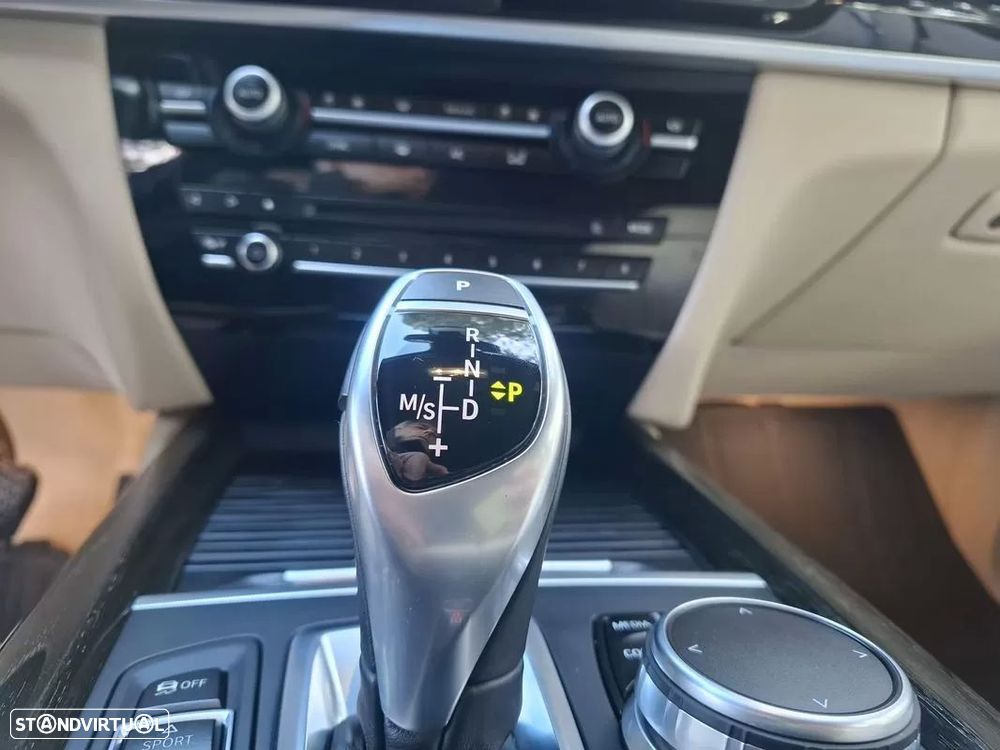 BMW X5 25 d sDrive Pack M - 58