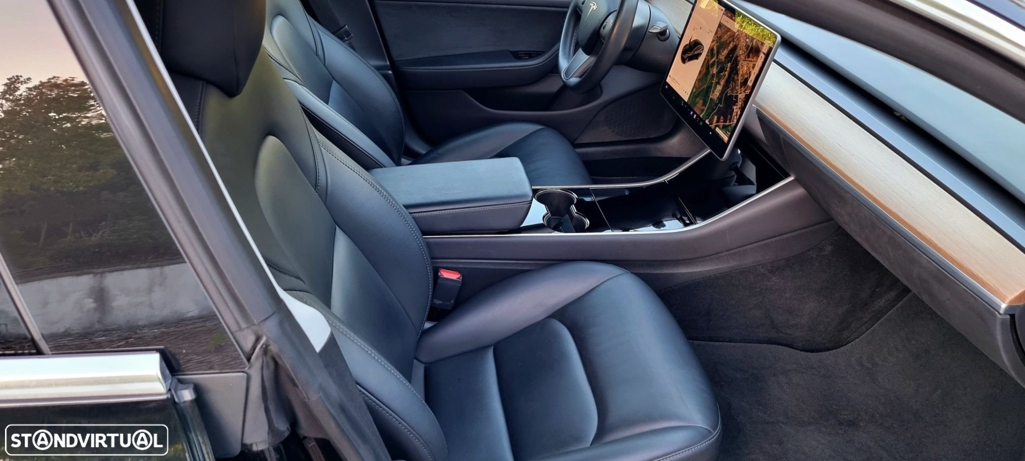 Tesla Model 3 Long-Range Dual Motor AWD - 16