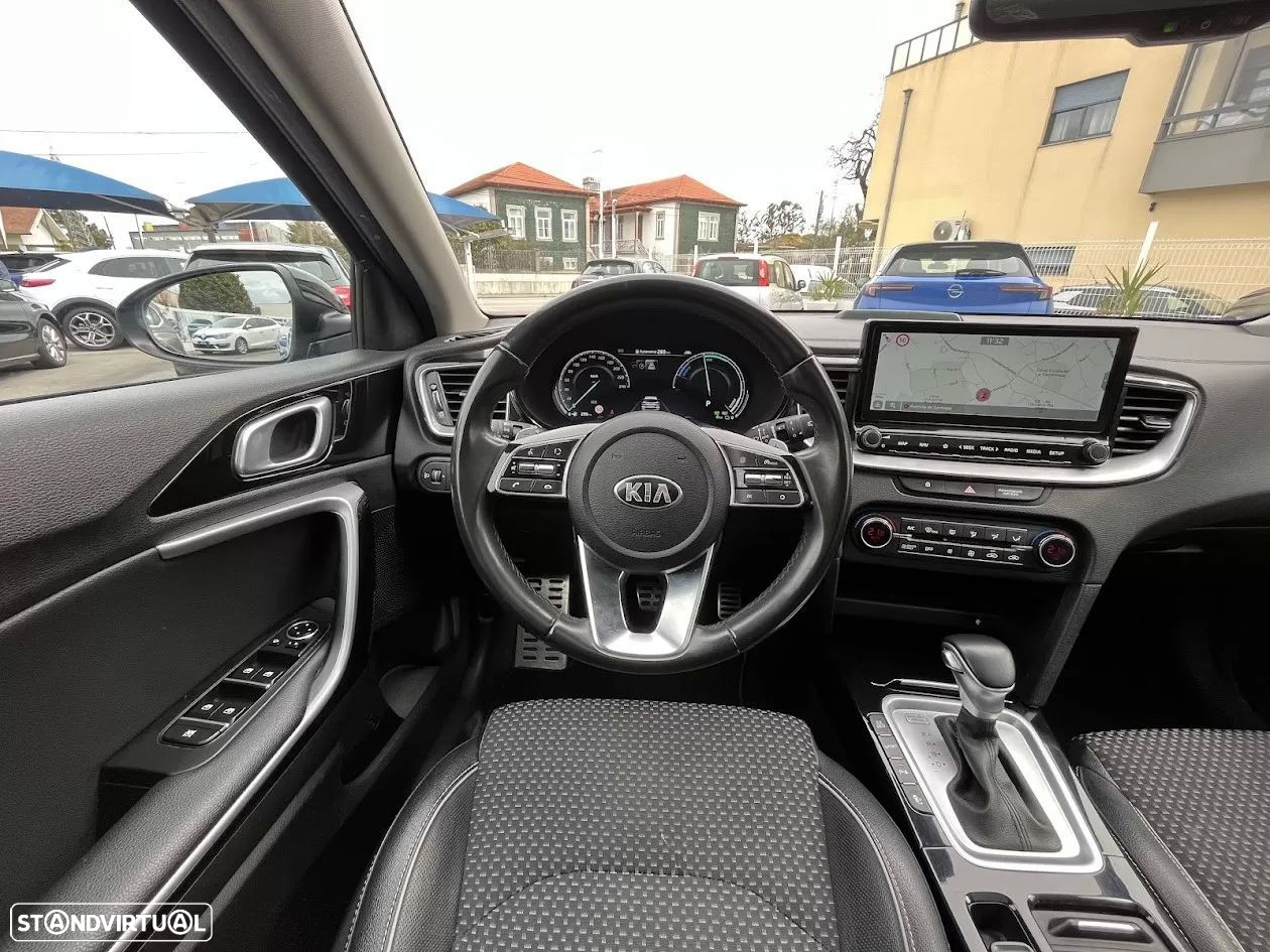Kia XCeed 1.6 GDi PHEV Drive - 14