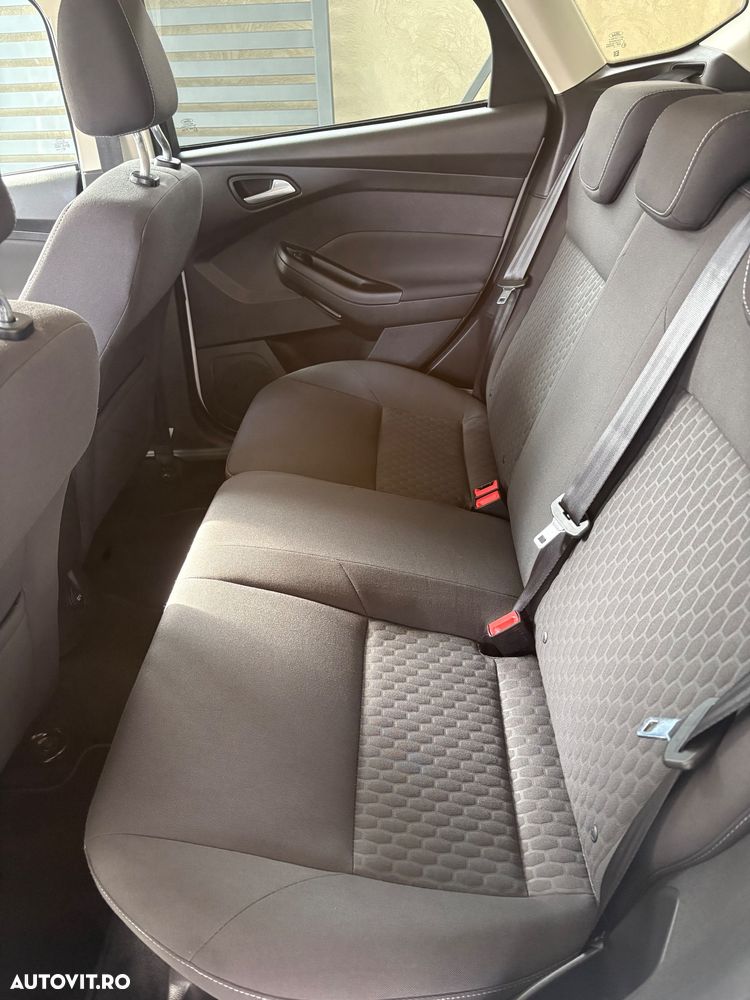 Ford Focus 2.0 TDCi DPF Aut. Titanium - 10