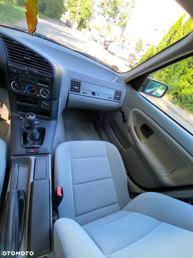 BMW Seria 3 - 25