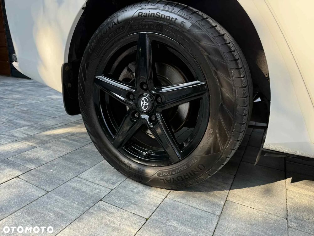 Toyota Auris 1.4 D-4D Premium - 18