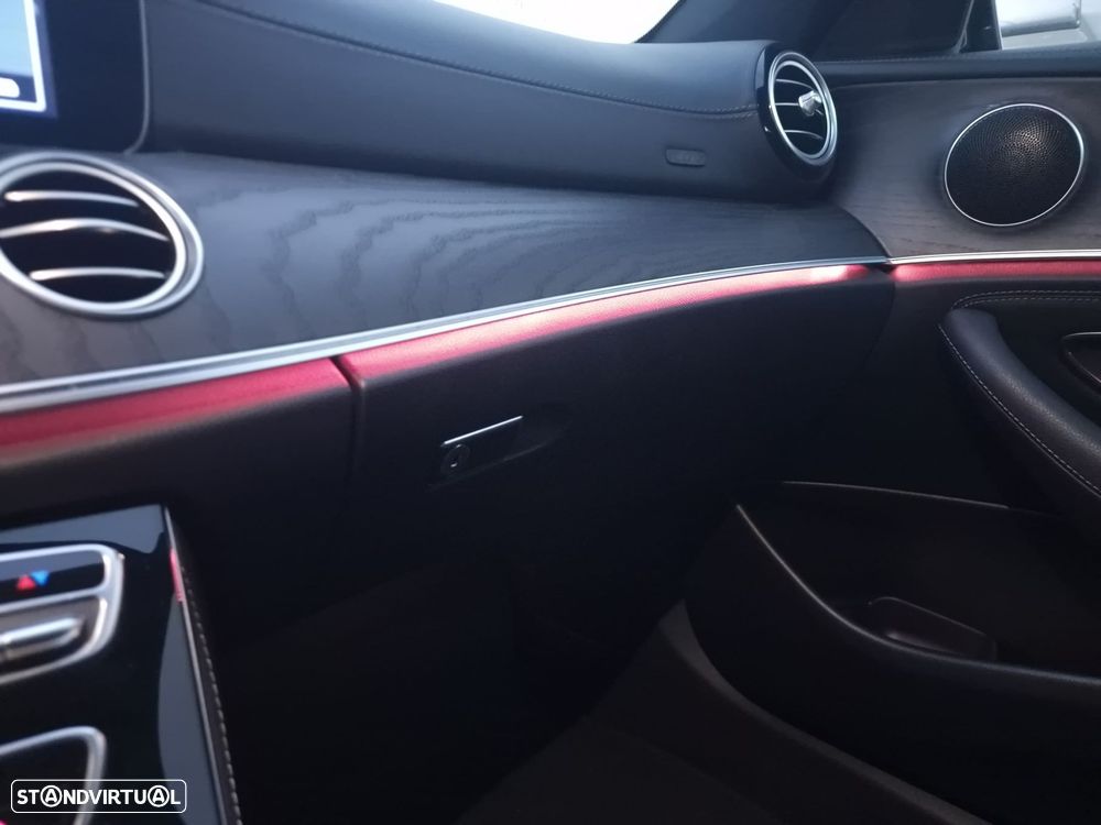 Mercedes-Benz E 220 d AMG Line - 55