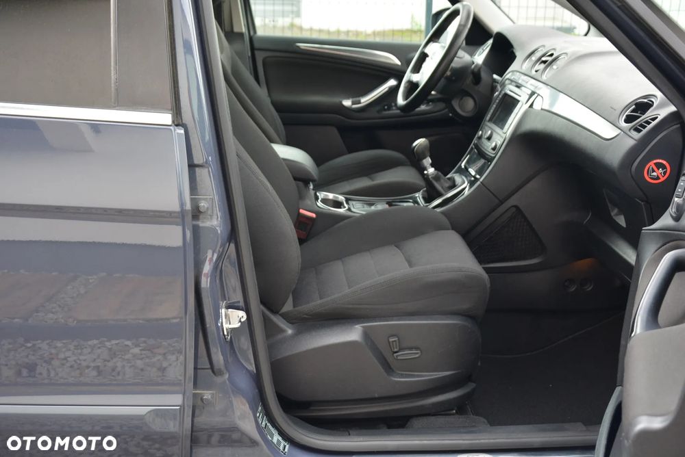 Ford S-Max - 31