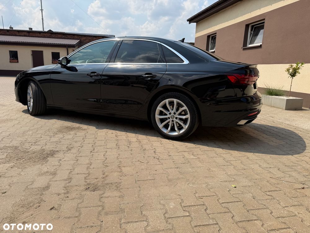 Audi A4 Limousine - 4