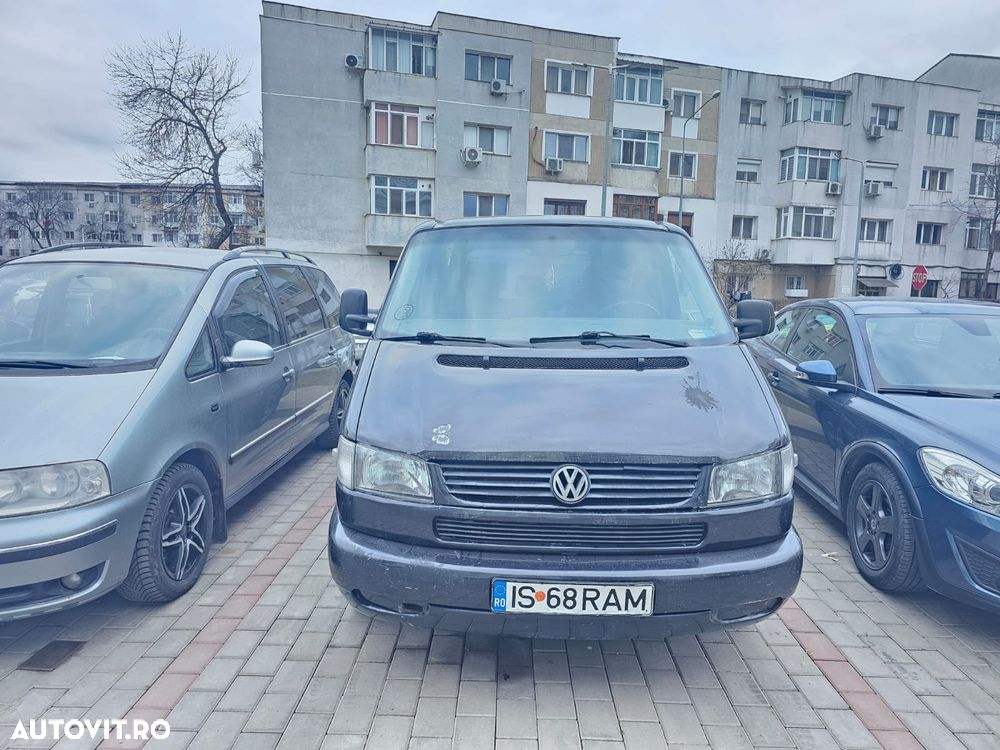 Volkswagen Caravelle - 4