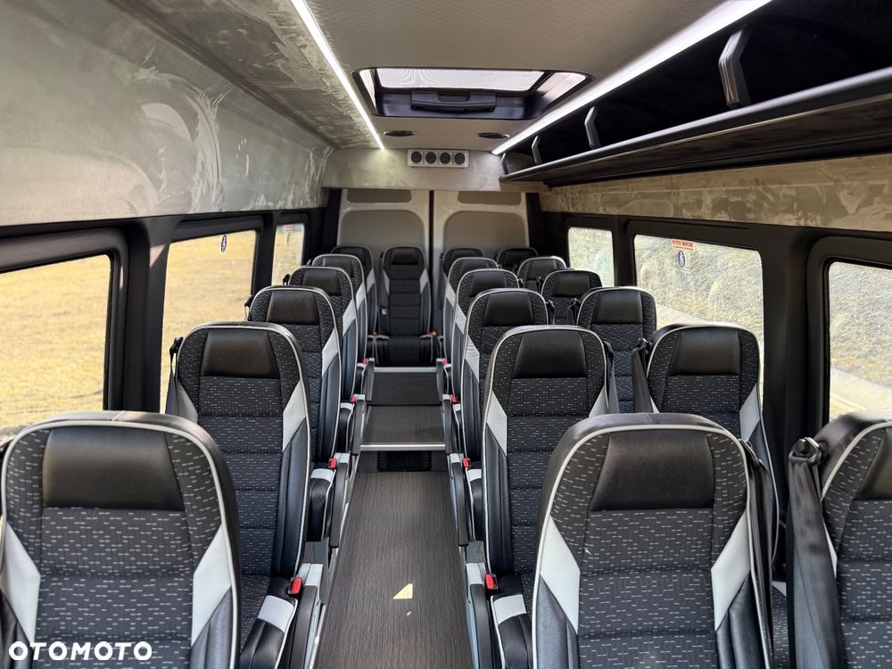 Mercedes-Benz Sprinter 517 - 27