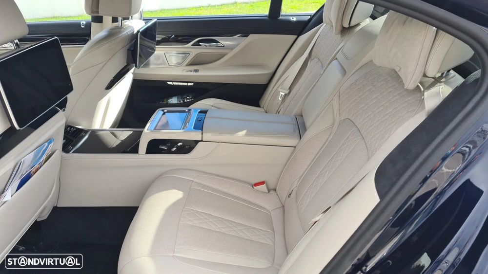 BMW 740 Ld xDrive - 12