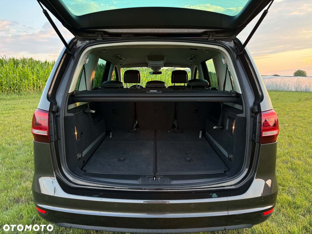 Volkswagen Sharan 2.0 TDI DSG (BlueMotion Technology) Comfortline - 17