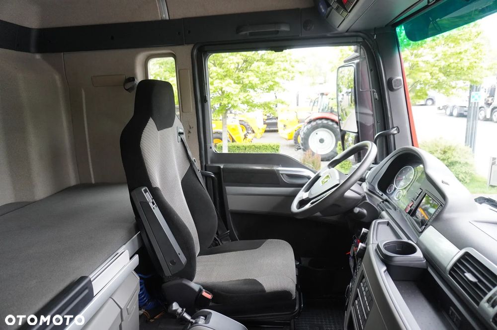 MAN TGX 33.640 6x4 / DMC 70000 kg / 280 tys. km - 24
