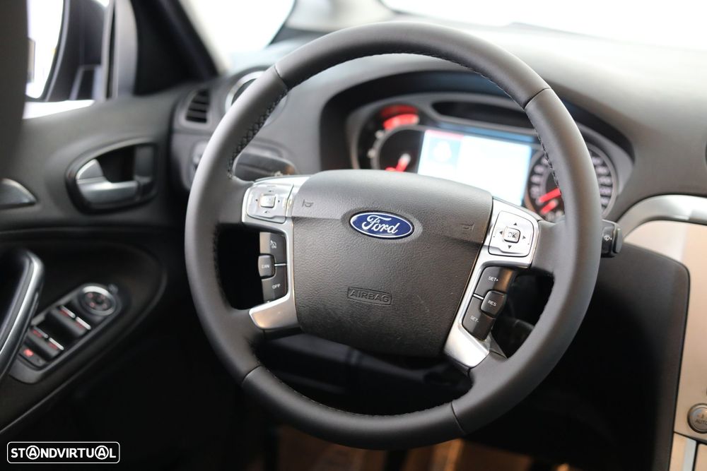Ford S-Max 2.0 TDCi Titanium 7L - 9