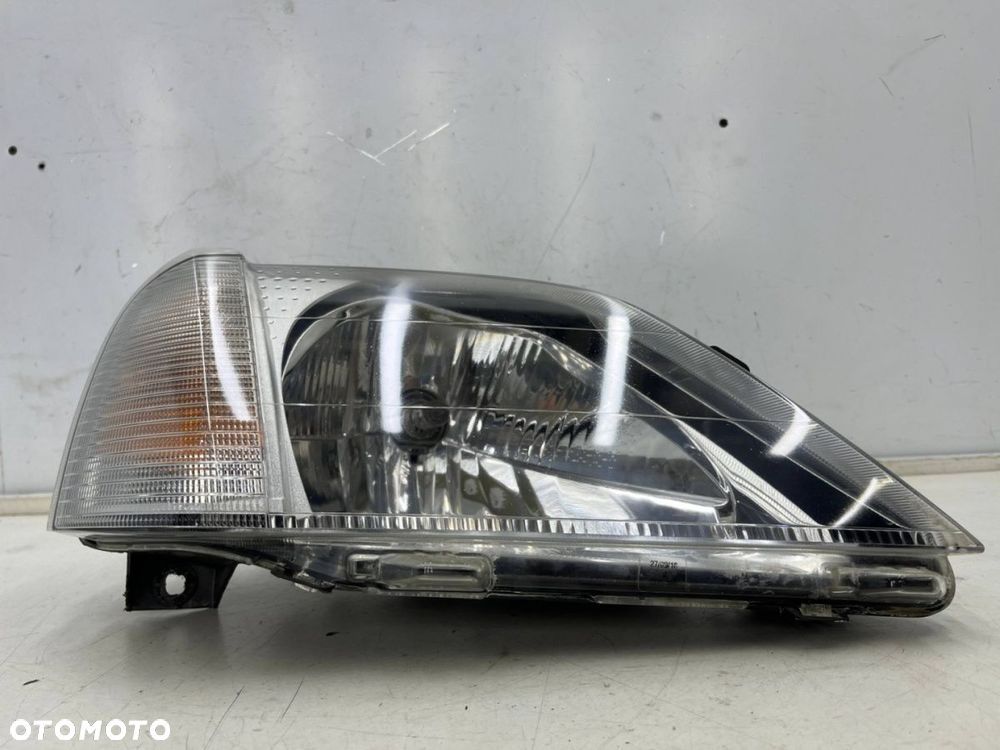 Lampa reflektor Dacia Logan I 04-08r. PRAWA  przednia zwykła prawy przód 8200211006 - 7