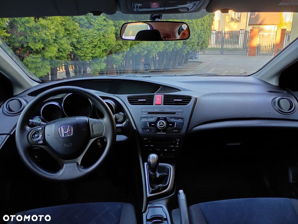 Honda Civic 1.4 i-VTEC - 9