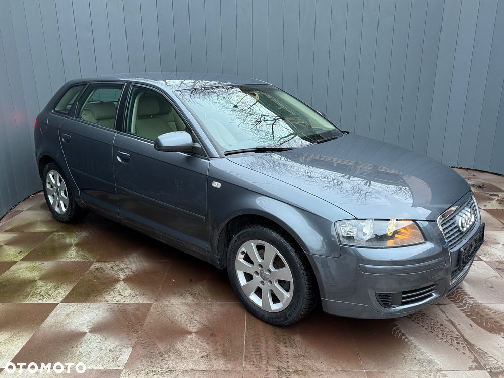Audi A3 Sportback - 3