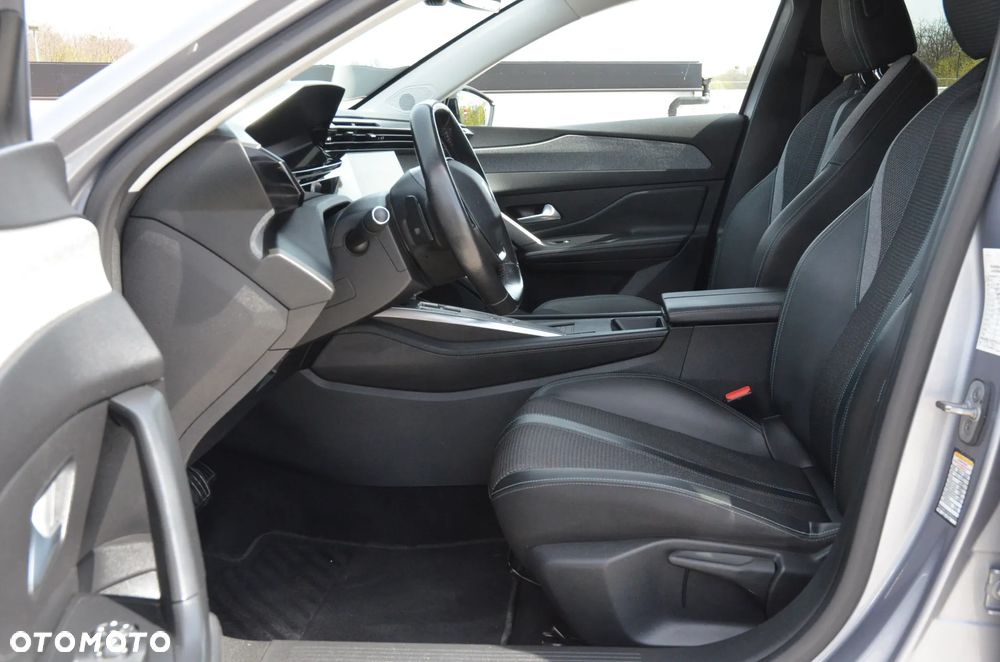 Peugeot 308 BlueHDi 130 EAT8 Allure - 31