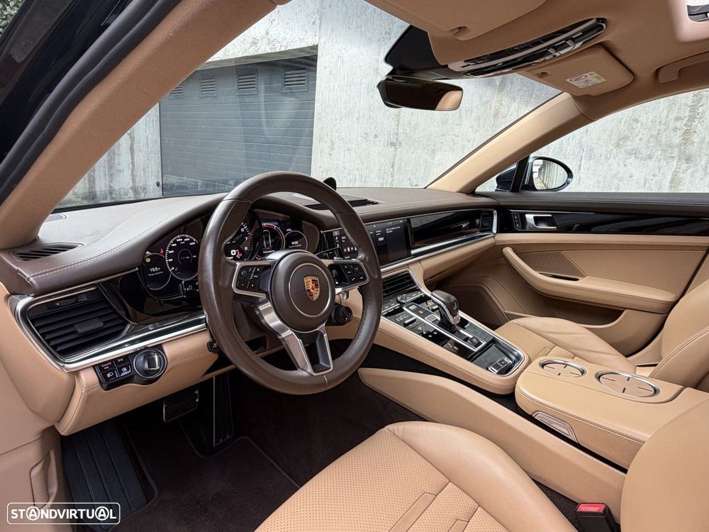 Porsche Panamera 4 E-Hybrid Platinum Edition - 17