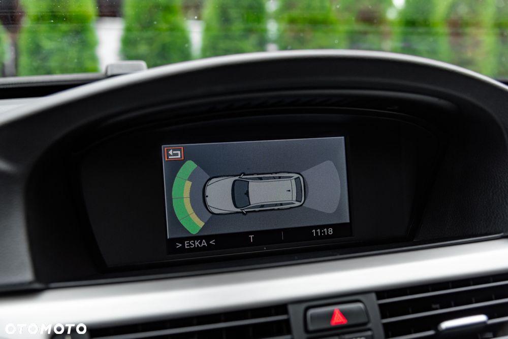BMW Seria 3 330xi - 38
