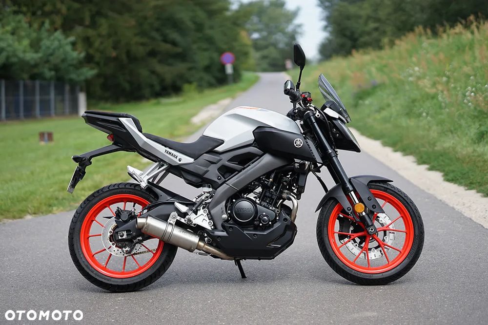 Yamaha MT - 3