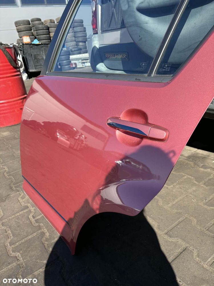 DRZWI DAIHATSU SIRION II - 3