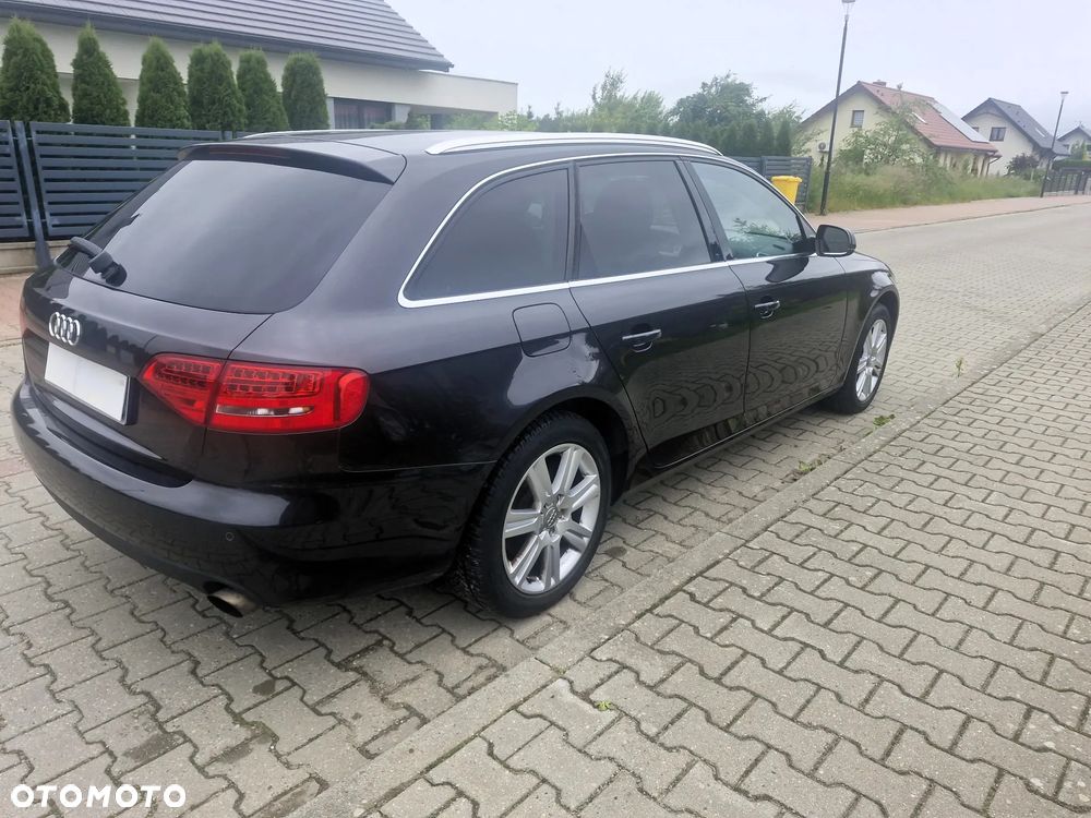 Audi A4 Avant - 4