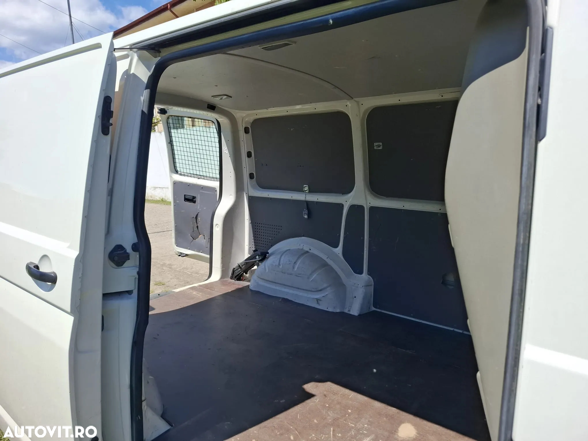 Volkswagen T5 - 16
