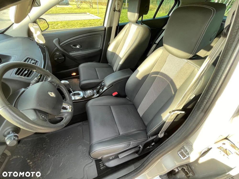 Renault Megane 2.0 140 CVT Bose Edition - 9