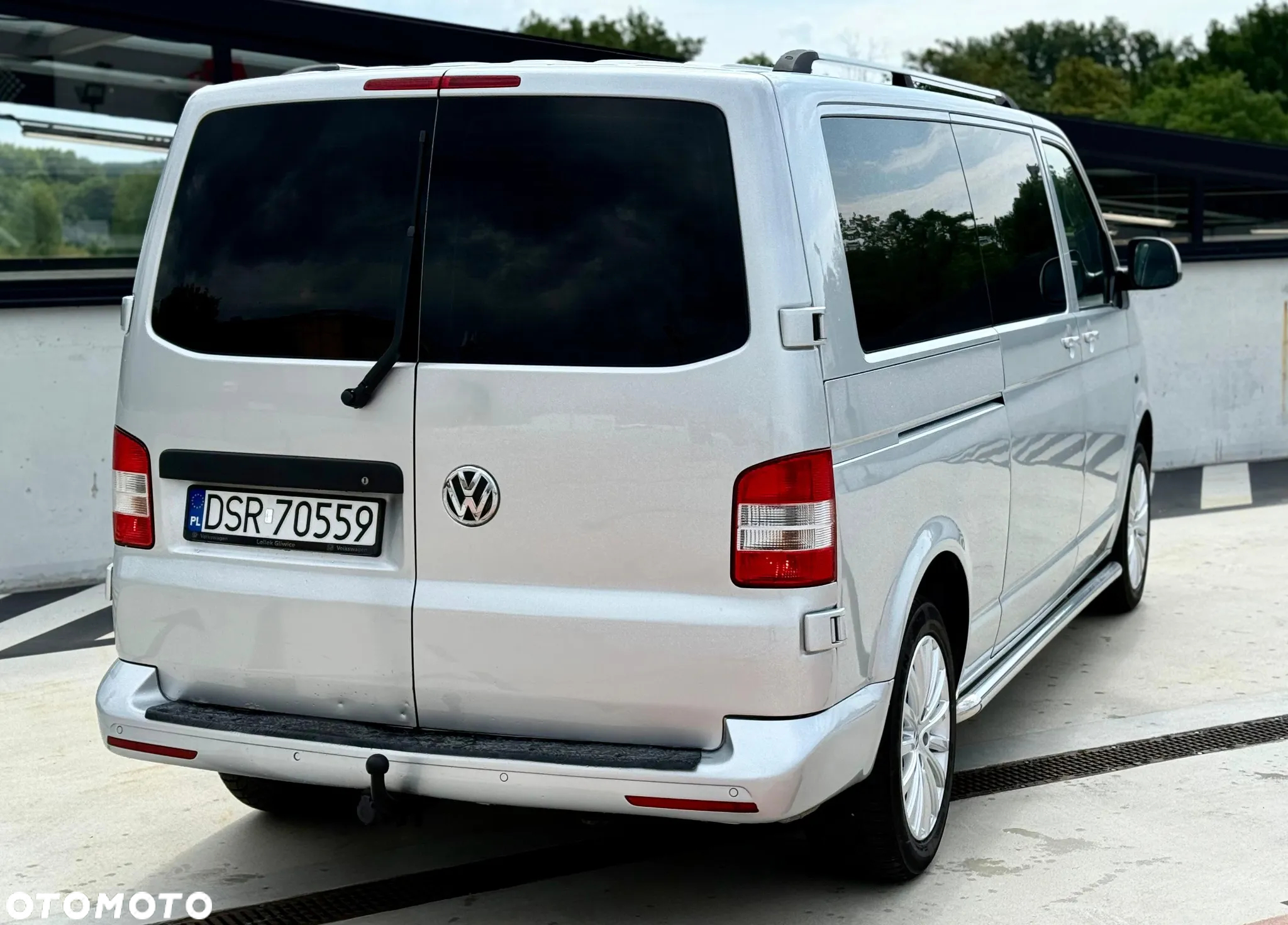 Volkswagen Multivan - 12
