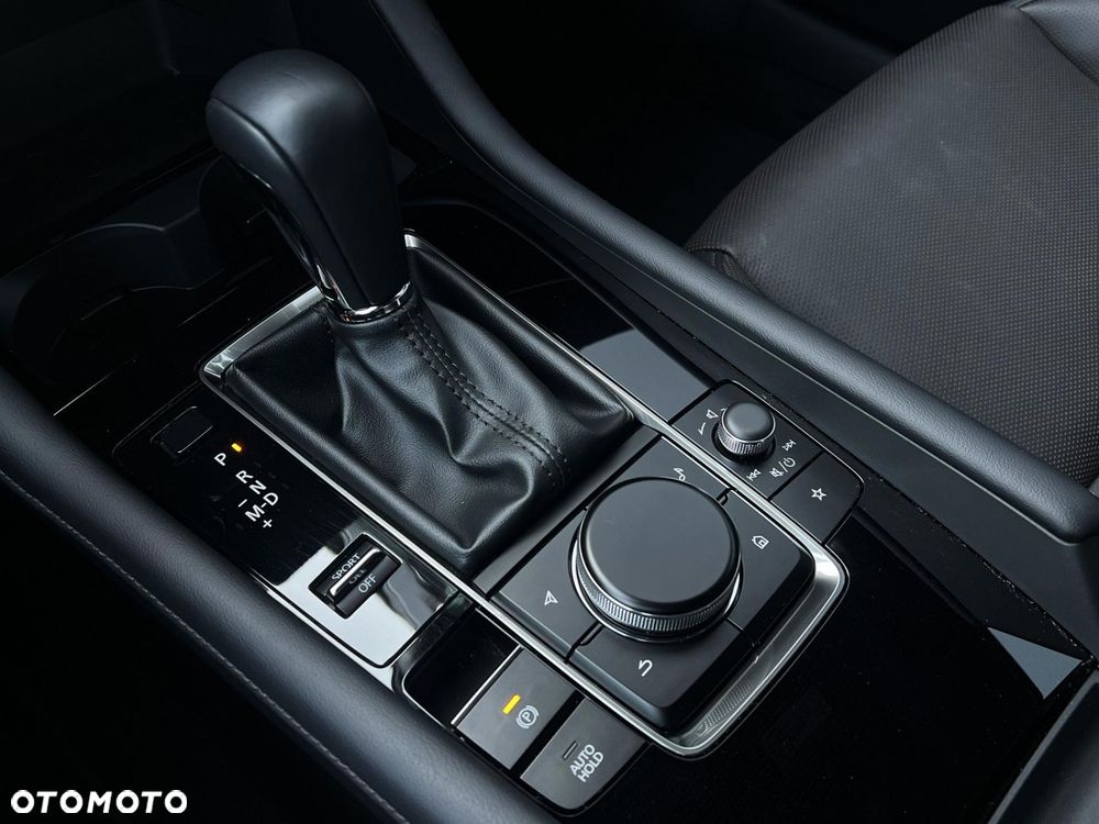 Mazda 3 2.0 mHEV Takumi - 12