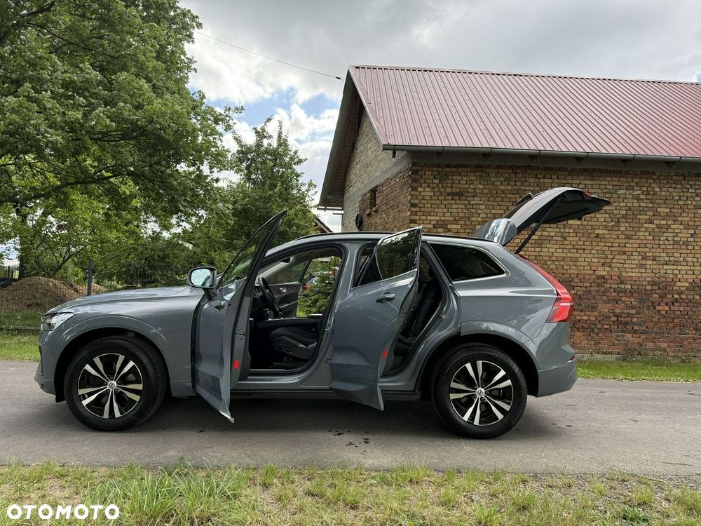Volvo XC 60 B4 D Geartronic Momentum Pro - 11