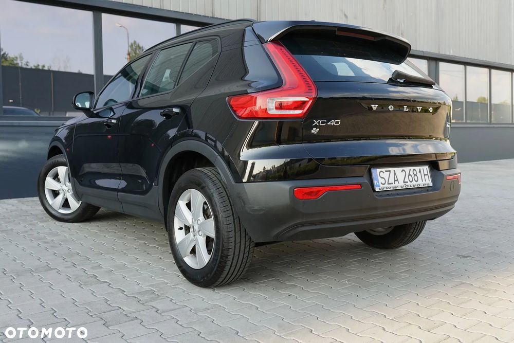 Volvo XC 40 T2 Momentum Core - 5