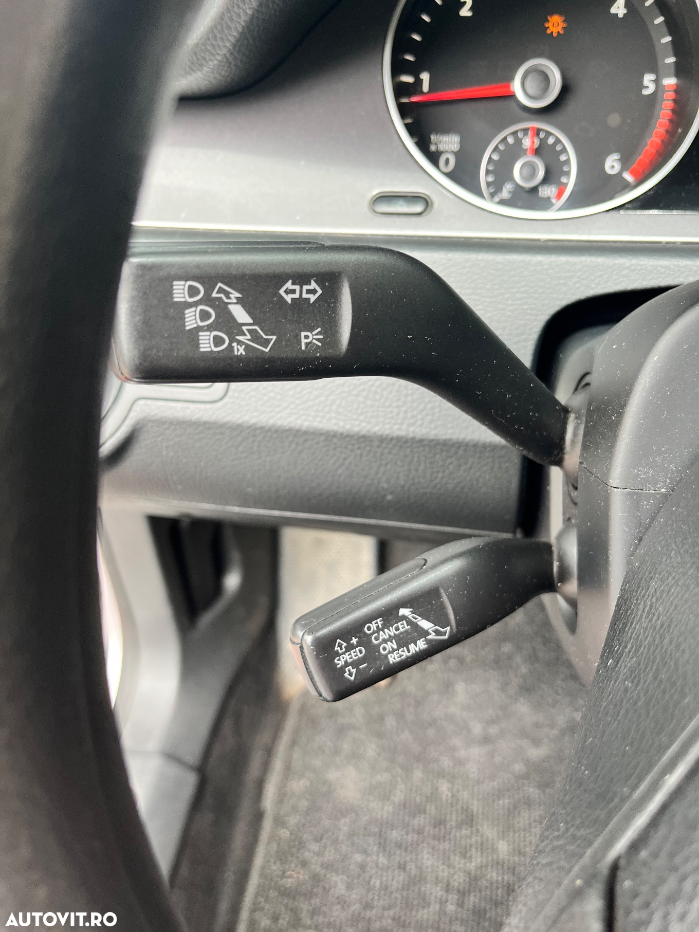 Volkswagen Passat Variant 2.0 TDI DPF DSG Trendline - 16