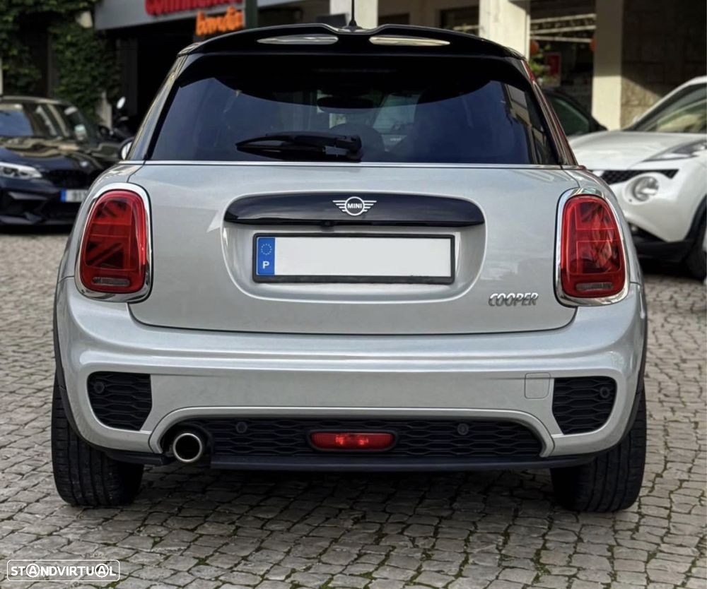 MINI 5 Portas Cooper Auto - 5