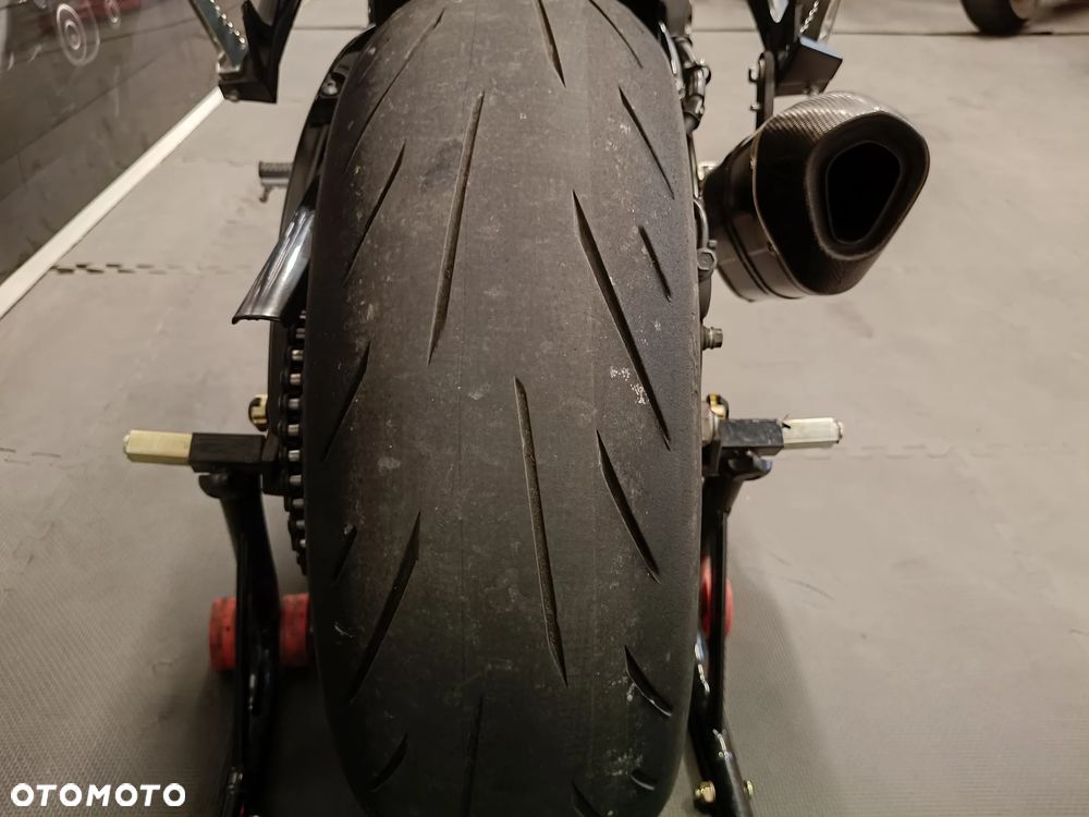 Yamaha FZ8 - 21