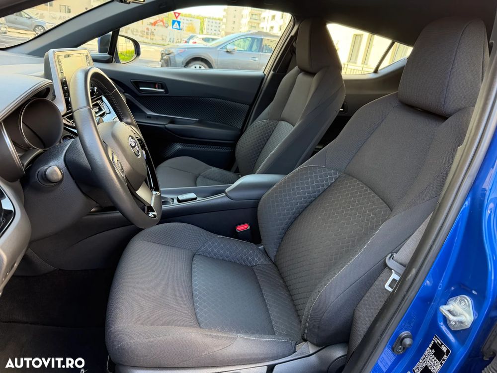 Toyota C-HR Business-Edition - 11