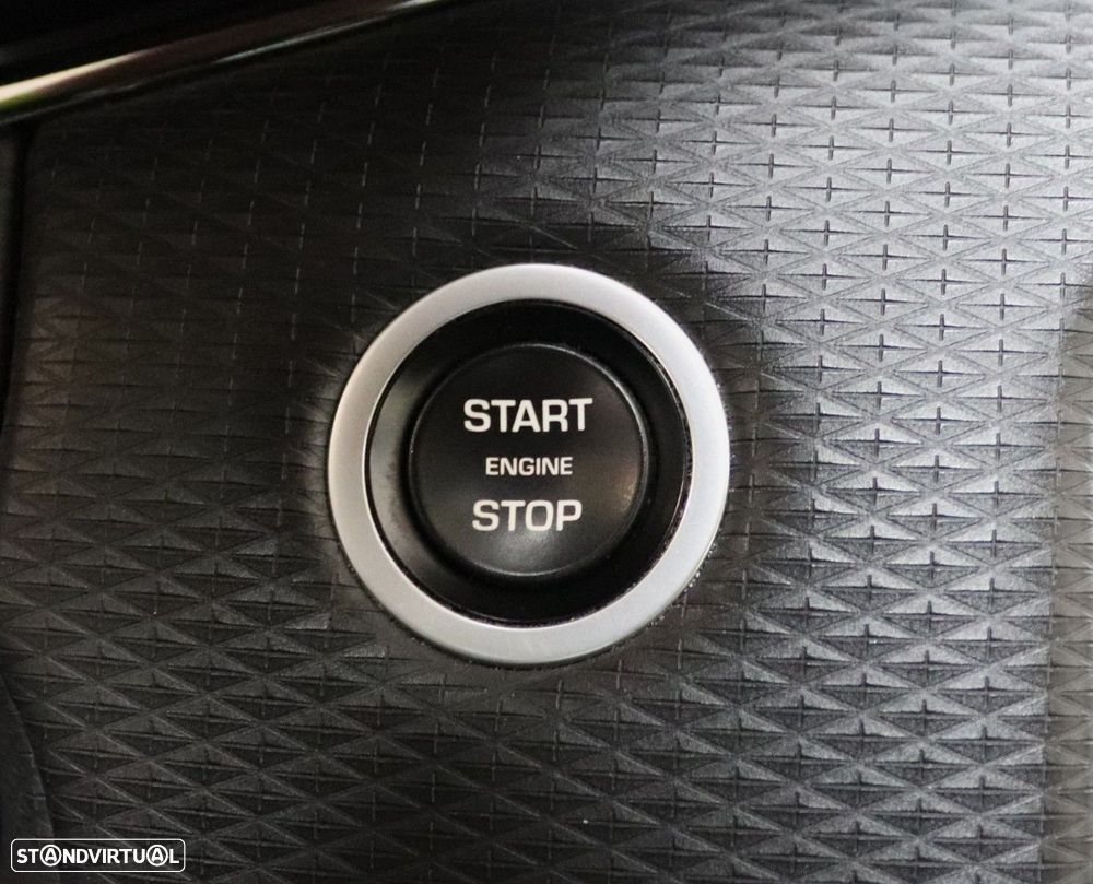 Land Rover Range Rover Evoque 2.0 D150 R-Dynamic - 23