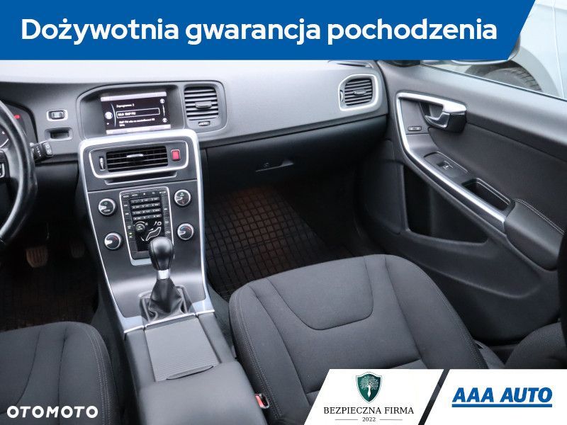 Volvo V60 - 10