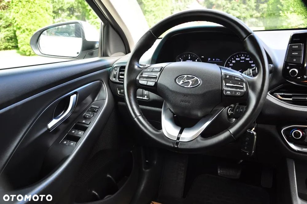 Hyundai i30 1.6 CRDI DCT Select - 32