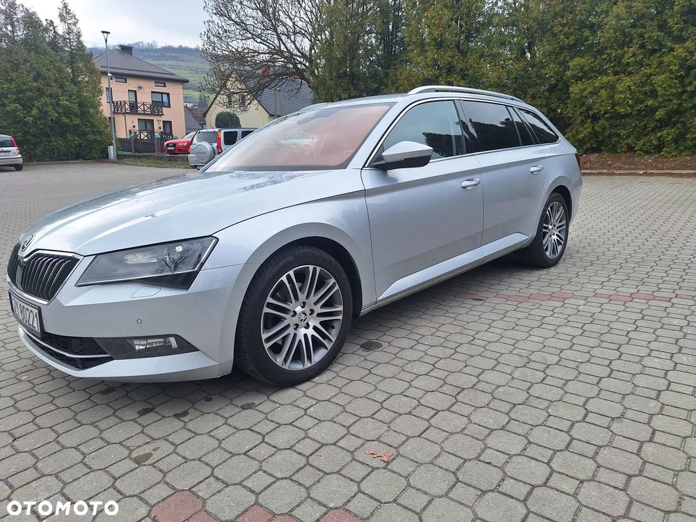 Skoda Superb 2.0 TDI DSG Ambition - 3