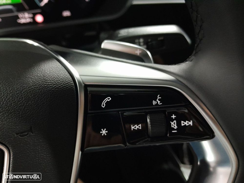 Audi Q8 e-Tron Sportback 55 quattro Advanced - 17