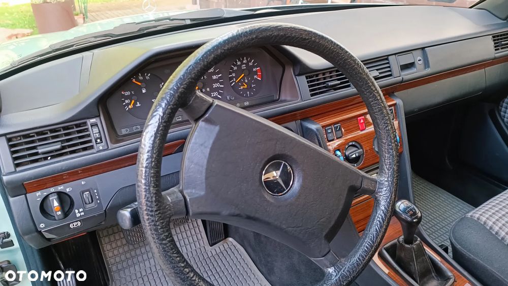 Mercedes-Benz W124 (1984-1993) - 6
