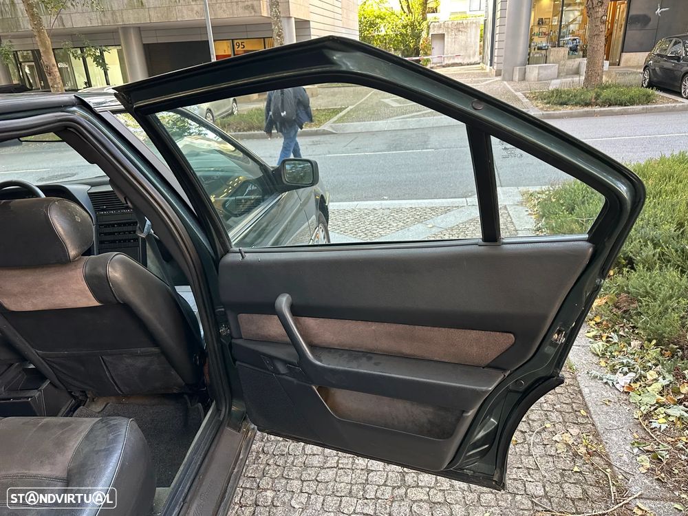 Alfa Romeo 164 2.0 Turbo - 23