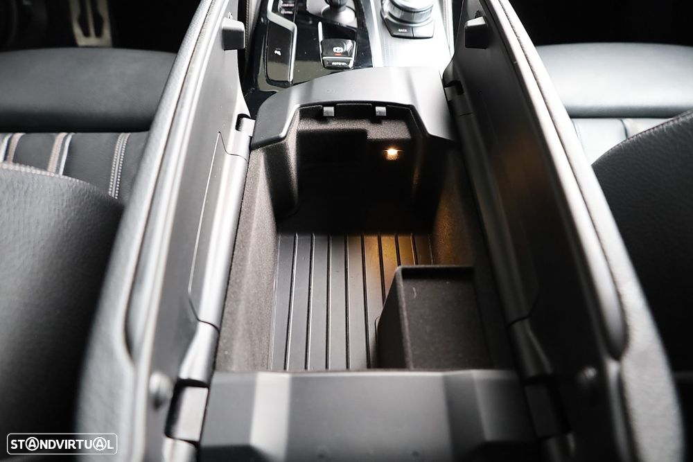 BMW 520 d Pack Desportivo M Auto - 18