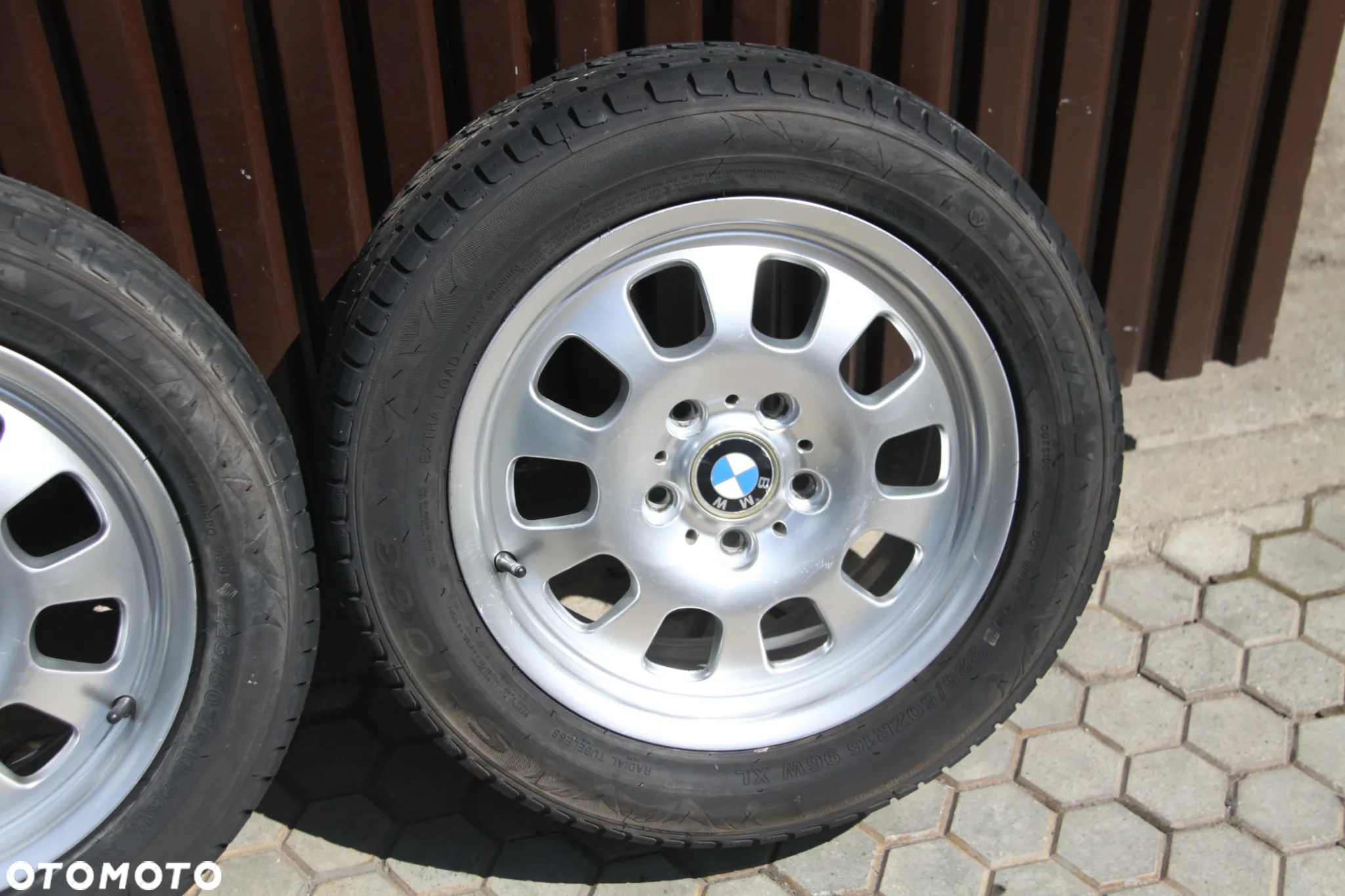 Koła Aluminiowe BMW 225/50 R16 7Jx16 H2 ET 47 5 x 120 Nowe Opony - 7