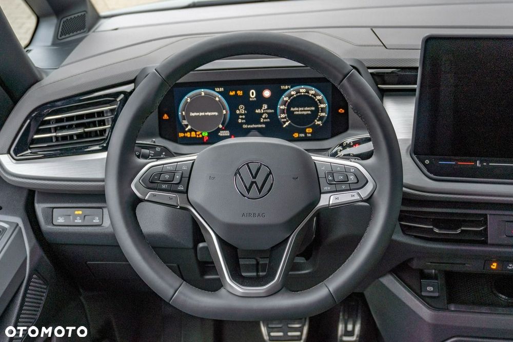 Volkswagen Multivan - 22