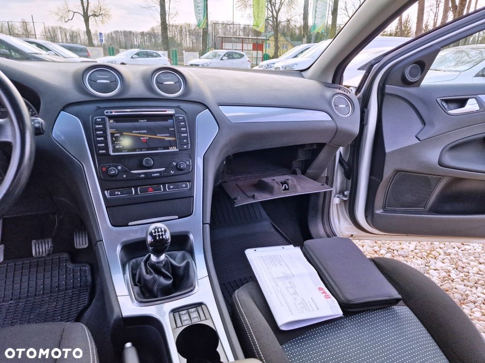 Ford Mondeo - 14