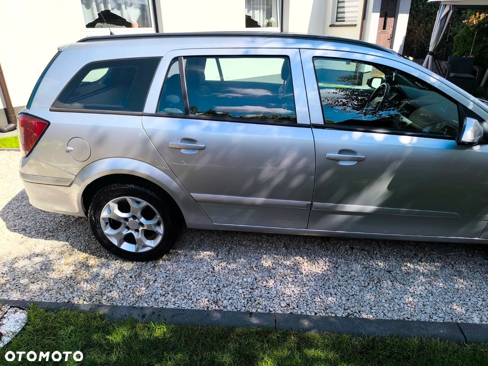 Opel Astra 1.7 CDTI - 9