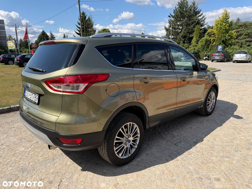 Ford Kuga 2.0 TDCi 2x4 Titanium - 10