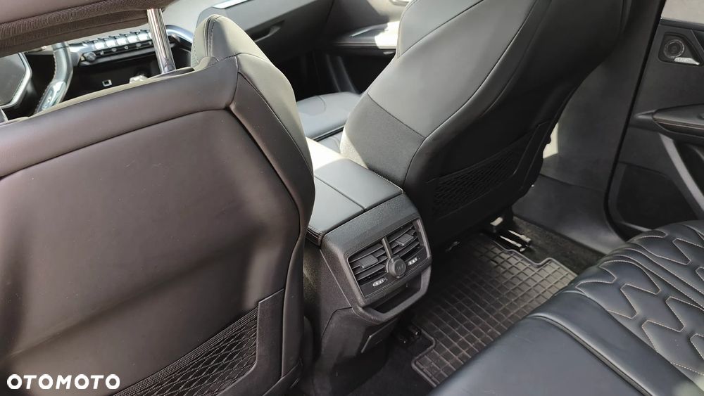 Peugeot 3008 2.0 BlueHDi GT S&S EAT8 - 11