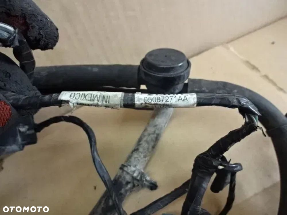 CHRYSLER 300C WIĄZKA INSTALACJA ZDERZAKA PRZEDNIEGO - 2